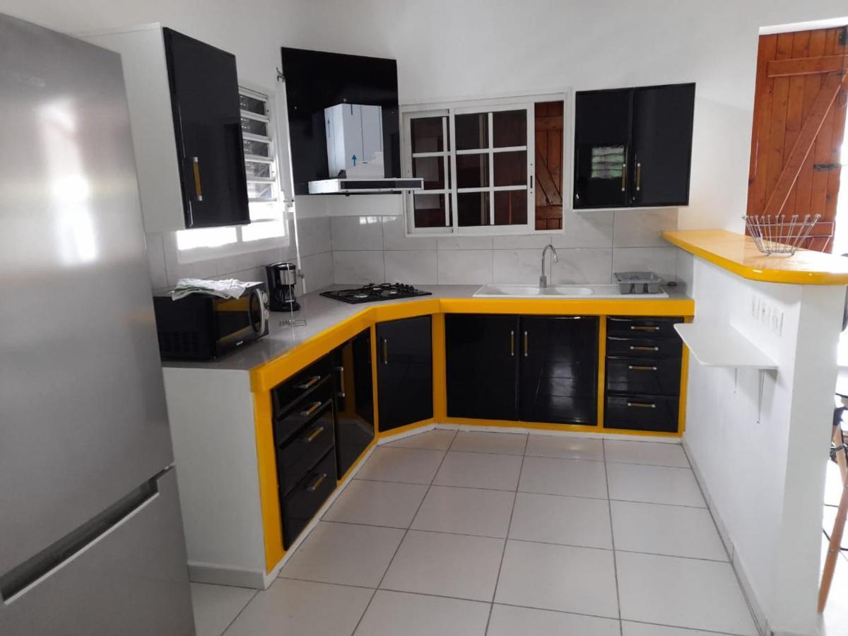 Paradyse Den'S Pres Sources D'Eau Chaudes , Paisible , Vue Sur Mer , Wifi Bouillante Exterior foto